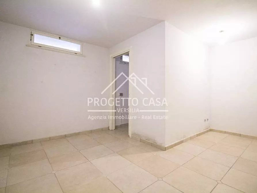 Immagine 34 di Appartamento in vendita  in VIA FIRENZE a Viareggio