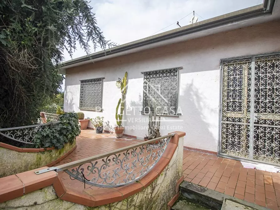 Immagine 54 di Casa indipendente in vendita  in VIA CREMONA a Camaiore