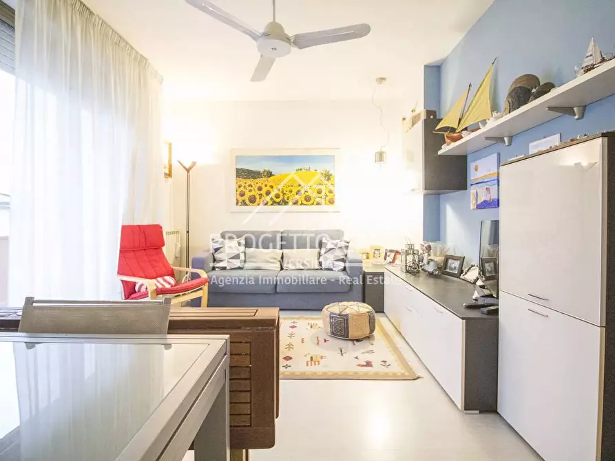 Immagine 3 di Appartamento in vendita  in via margheta hack a Camaiore