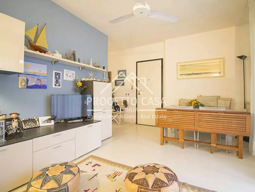 Immagine 6 di Appartamento in vendita  in via margheta hack a Camaiore