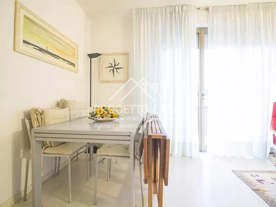 Immagine 8 di Appartamento in vendita  in via margheta hack a Camaiore