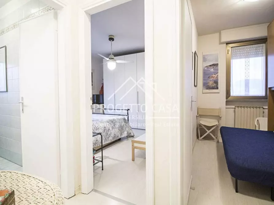 Immagine 15 di Appartamento in vendita  in via margheta hack a Camaiore