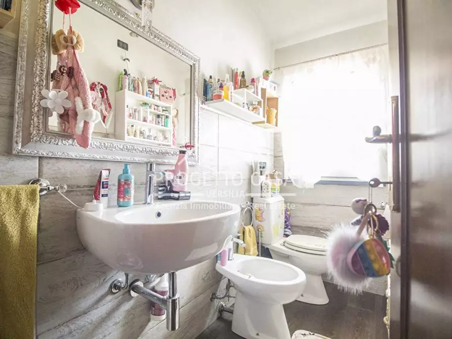 Immagine 28 di Casa indipendente in vendita  in VIA AMALFI a Pietrasanta