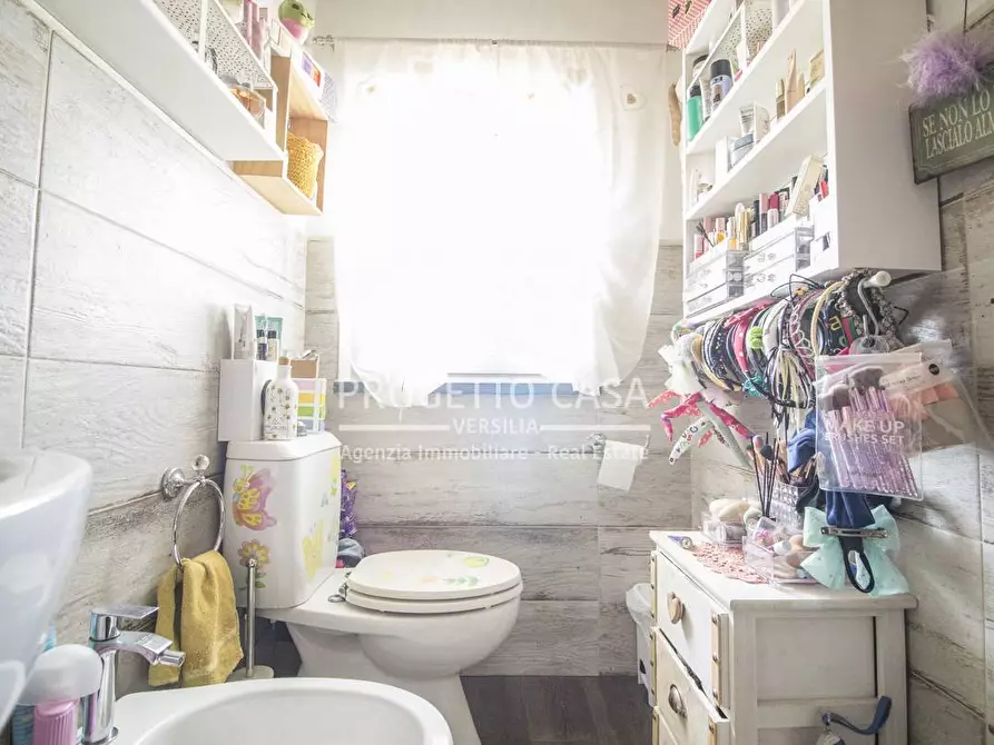 Immagine 29 di Casa indipendente in vendita  in VIA AMALFI a Pietrasanta