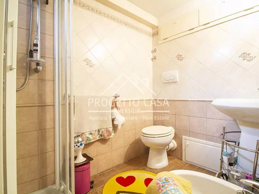 Immagine 50 di Casa indipendente in vendita  in VIA AMALFI a Pietrasanta