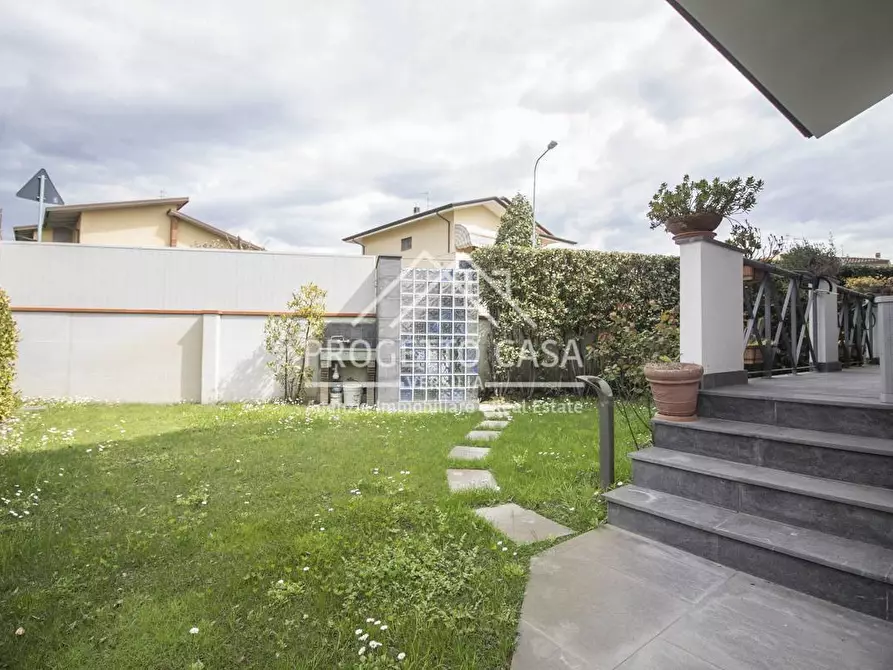 Immagine 55 di Casa indipendente in vendita  in VIA AMALFI a Pietrasanta