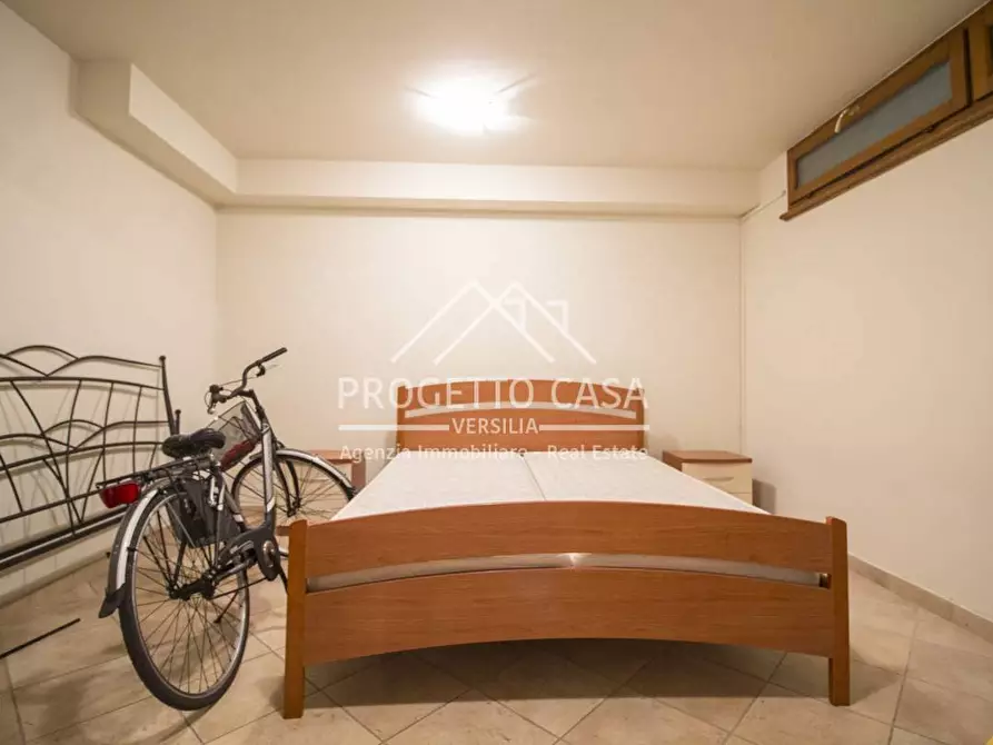 Immagine 25 di Casa indipendente in vendita  in VIA PAGANINI a Camaiore