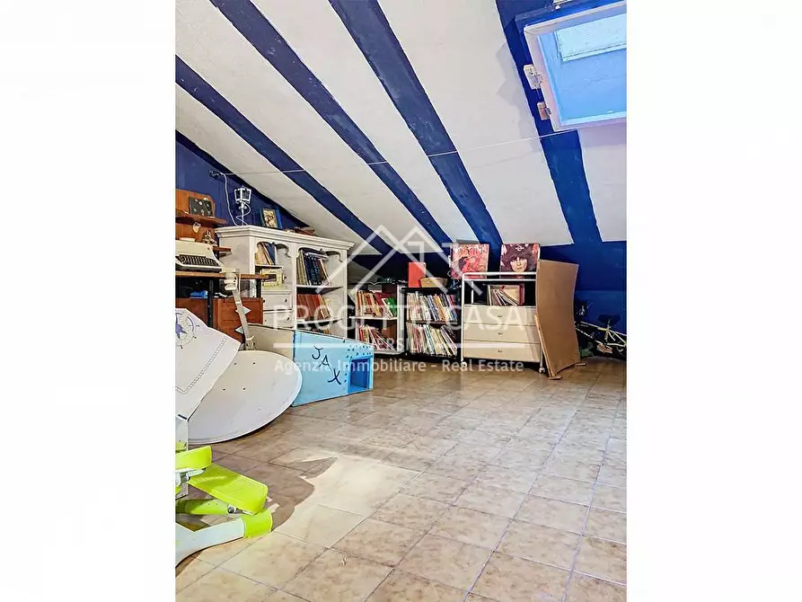 Immagine 22 di Appartamento in vendita  in via achille grandi a Viareggio