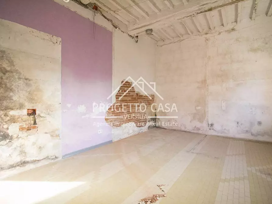 Immagine 3 di Appartamento in vendita  in VIA DE GASPERI a Pietrasanta