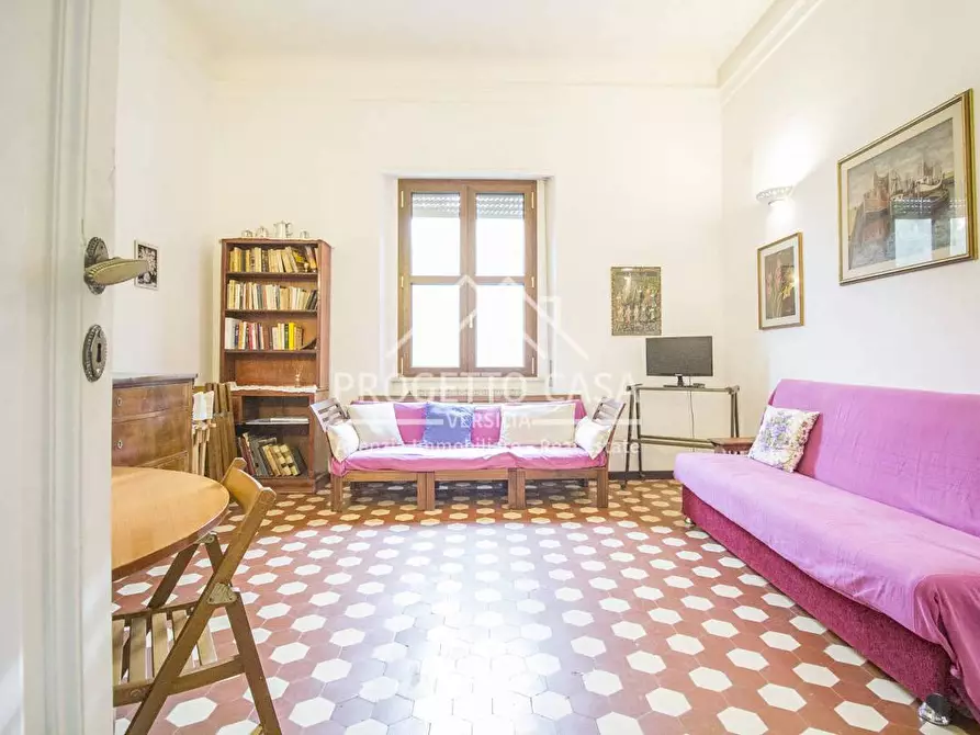 Immagine 1 di Appartamento in vendita  in VIA D'ANNUNZIO a Viareggio