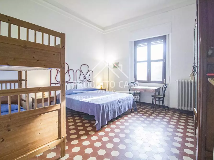 Immagine 21 di Appartamento in vendita  in VIA D'ANNUNZIO a Viareggio