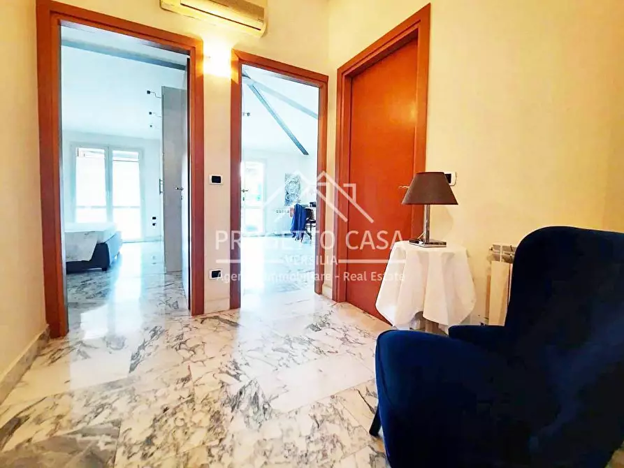 Immagine 20 di Appartamento in vendita  in via buozzi a Viareggio