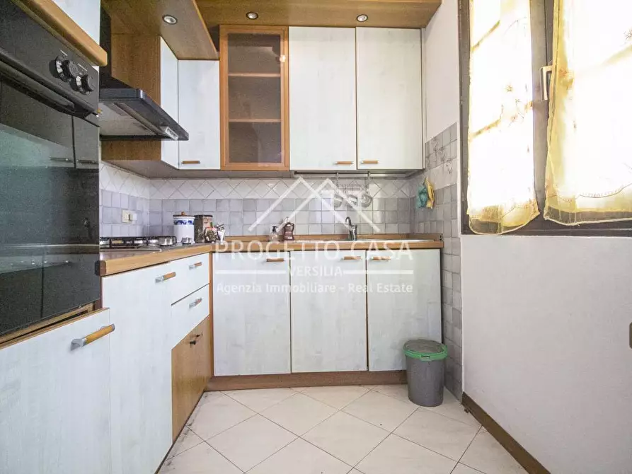 Immagine 10 di Appartamento in vendita  in VIA EUCLIDE a Camaiore