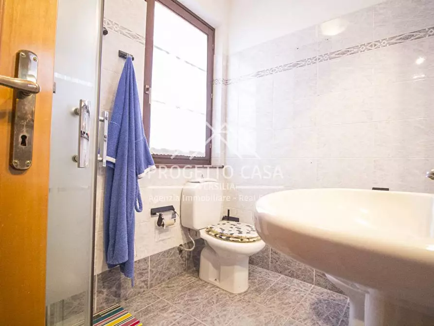 Immagine 19 di Appartamento in vendita  in VIA EUCLIDE a Camaiore