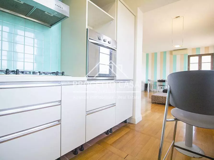 Immagine 14 di Appartamento in vendita  in VIA pitagora a Camaiore