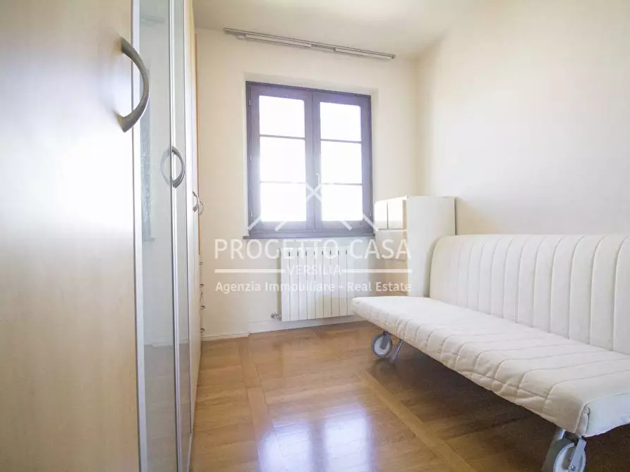 Immagine 20 di Appartamento in vendita  in VIA pitagora a Camaiore