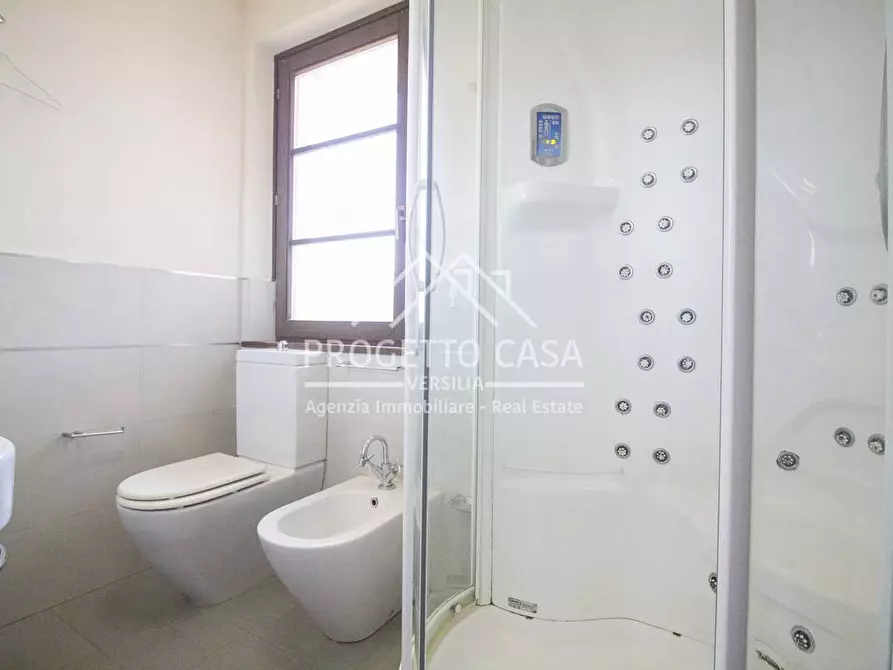 Immagine 32 di Appartamento in vendita  in VIA pitagora a Camaiore