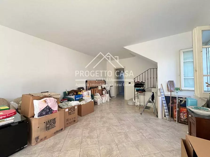 Immagine 13 di Casa indipendente in vendita  in via umberto maddalena a Pietrasanta
