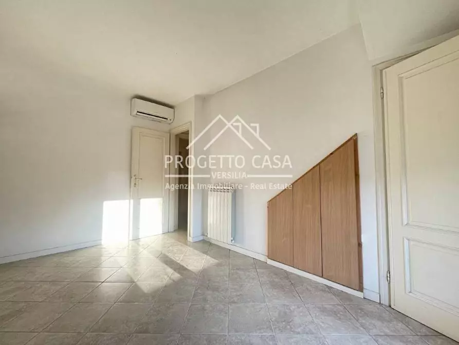 Immagine 23 di Casa indipendente in vendita  in via umberto maddalena a Pietrasanta