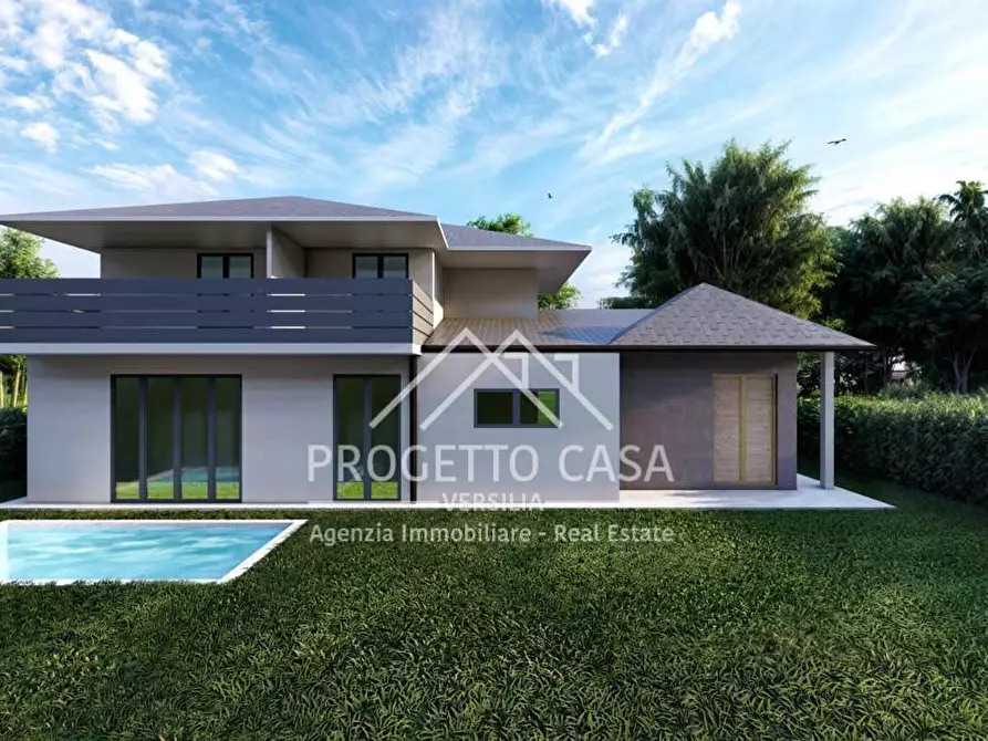 Immagine 7 di Casa indipendente in vendita  in VIA DEGLI OLMI a Camaiore