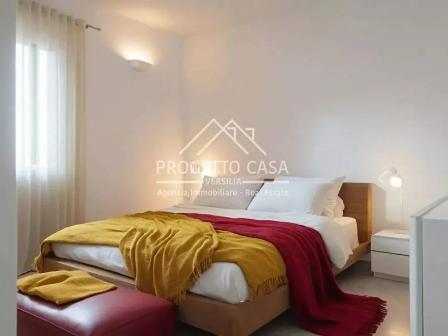Immagine 9 di Casa indipendente in vendita  in VIA DEGLI OLMI a Camaiore