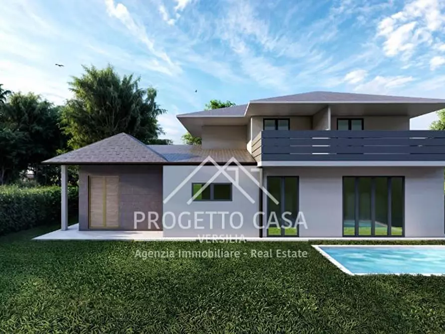 Immagine 12 di Casa indipendente in vendita  in VIA DEGLI OLMI a Camaiore