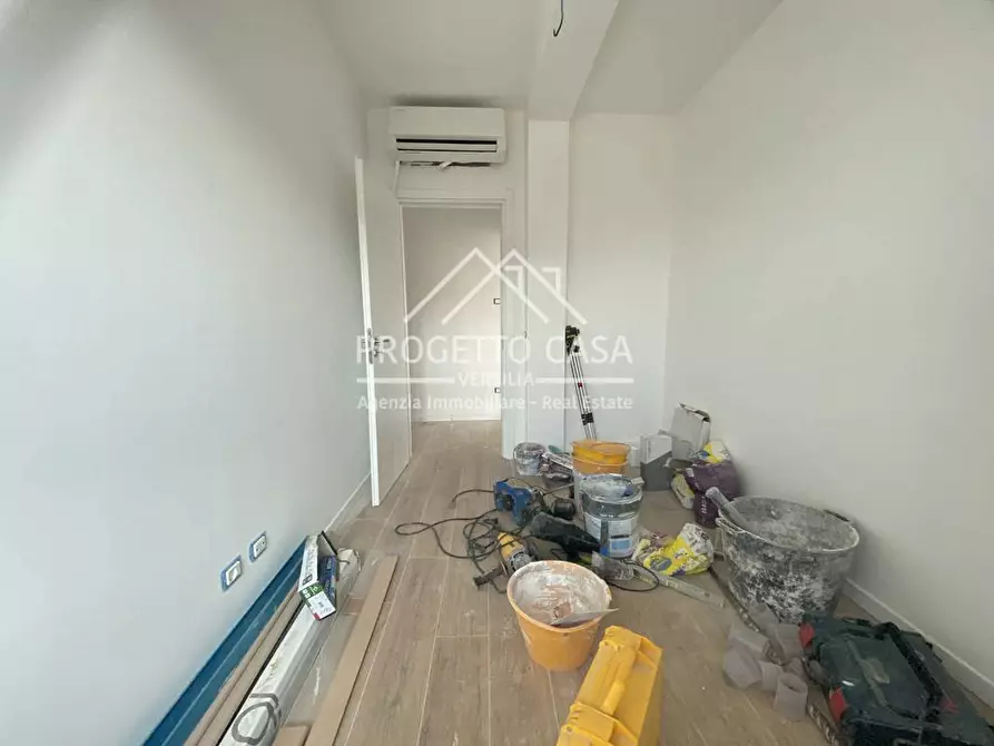 Immagine 12 di Appartamento in vendita  in VIA VITTORIO VENETO a Camaiore