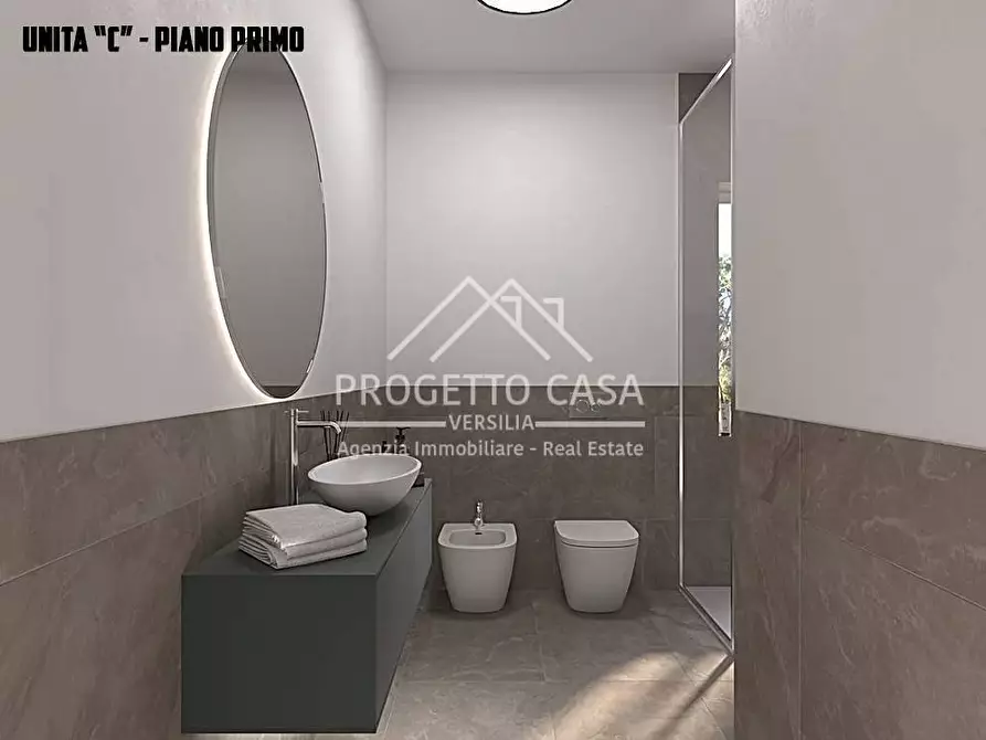 Immagine 24 di Appartamento in vendita  in VIA VITTORIO VENETO a Camaiore