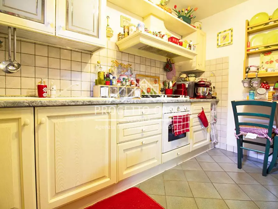 Immagine 8 di Casa indipendente in vendita  in Via 2 Giugno a Camaiore