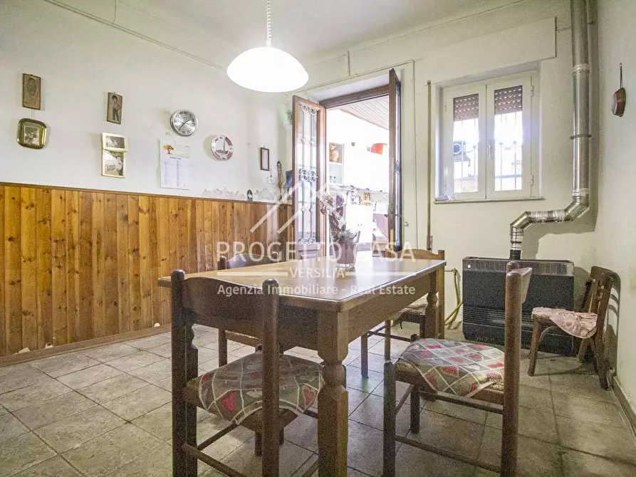 Immagine 11 di Casa indipendente in vendita  in VIA DEI LARICI a Viareggio