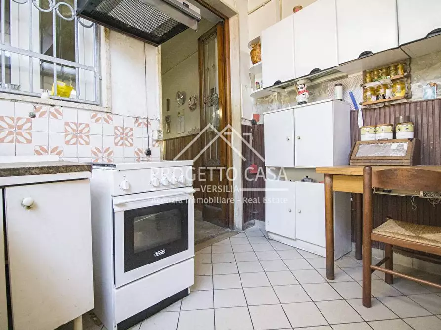 Immagine 17 di Casa indipendente in vendita  in VIA DEI LARICI a Viareggio