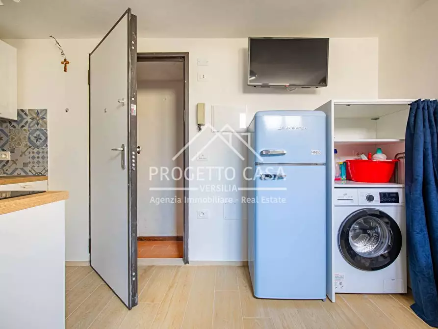 Immagine 17 di Appartamento in vendita  in VIA DELLE MAGNOLIE a Camaiore