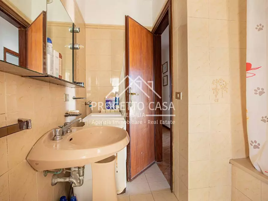 Immagine 14 di Appartamento in vendita  in VIA TARANTO a Viareggio