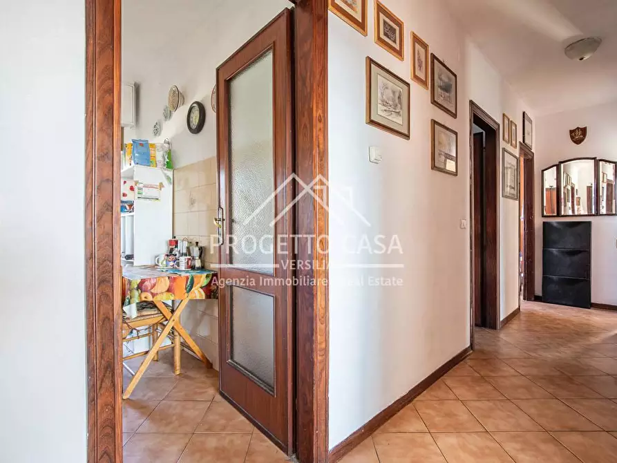 Immagine 23 di Appartamento in vendita  in VIA TARANTO a Viareggio