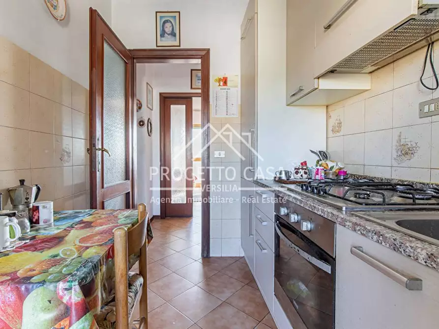 Immagine 25 di Appartamento in vendita  in VIA TARANTO a Viareggio