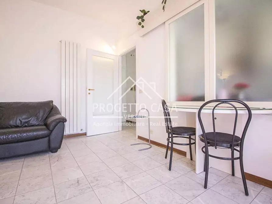 Immagine 9 di Appartamento in vendita  in VIA BEZZEGA a Viareggio