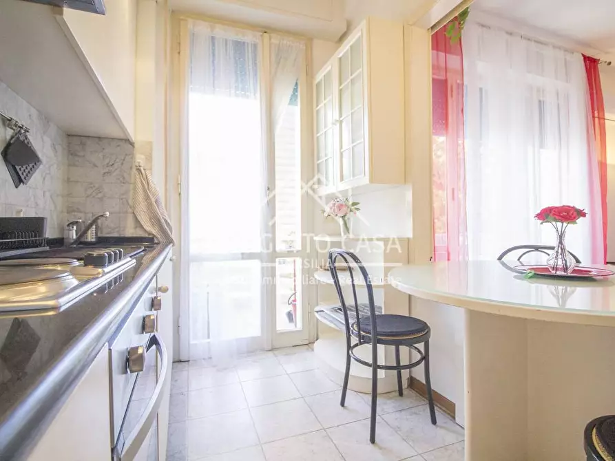 Immagine 15 di Appartamento in vendita  in VIA BEZZEGA a Viareggio