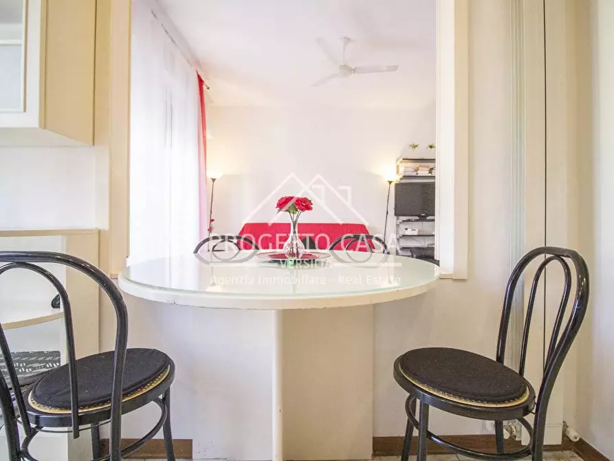 Immagine 19 di Appartamento in vendita  in VIA BEZZEGA a Viareggio