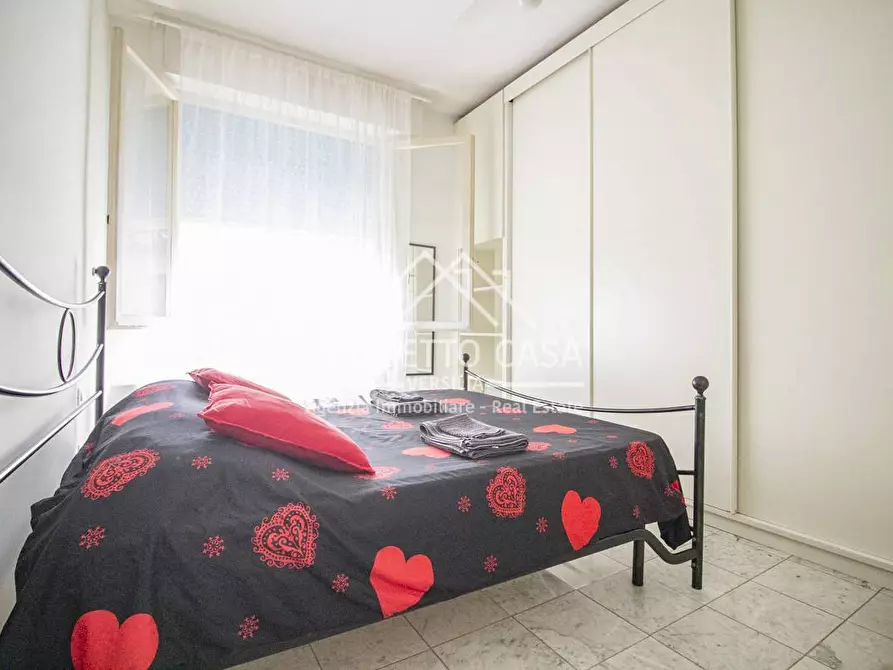 Immagine 22 di Appartamento in vendita  in VIA BEZZEGA a Viareggio