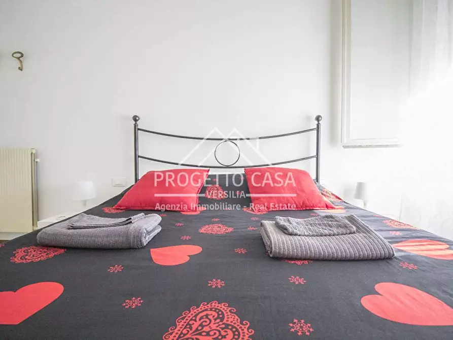 Immagine 25 di Appartamento in vendita  in VIA BEZZEGA a Viareggio