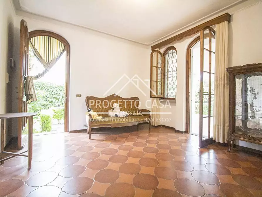 Immagine 3 di Casa indipendente in vendita  in VIA BOHEME a Viareggio