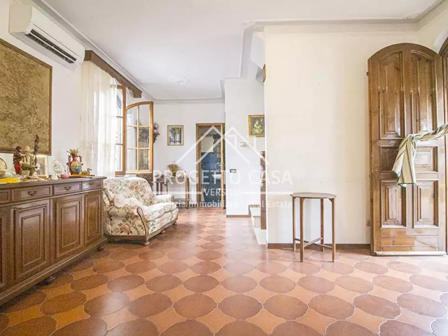 Immagine 7 di Casa indipendente in vendita  in VIA BOHEME a Viareggio