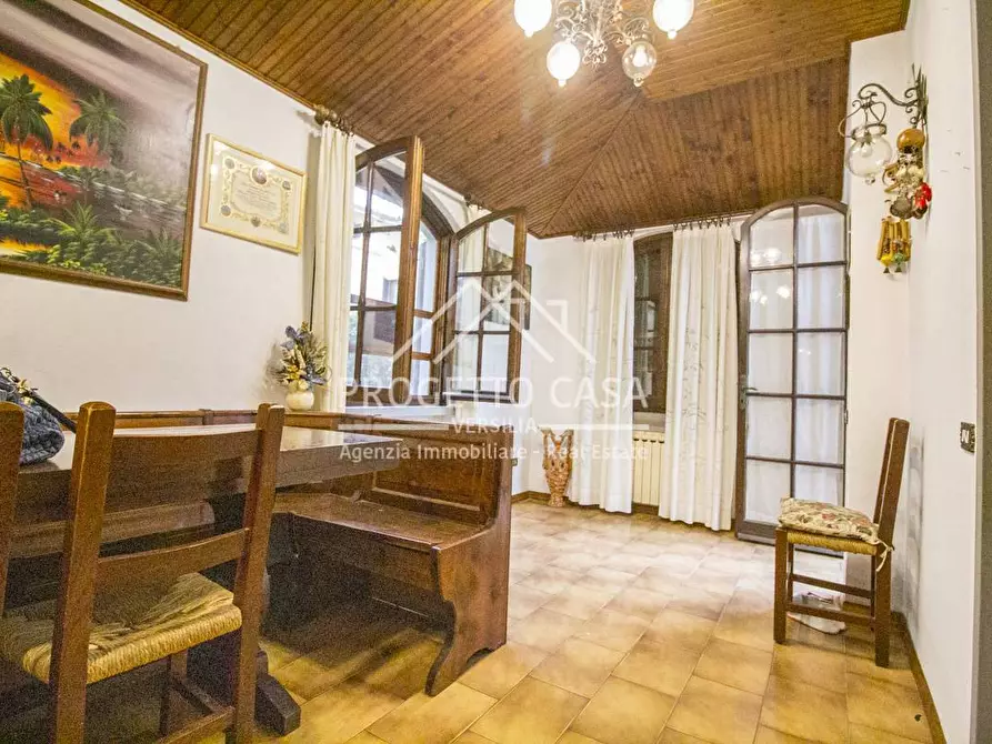 Immagine 16 di Casa indipendente in vendita  in VIA BOHEME a Viareggio