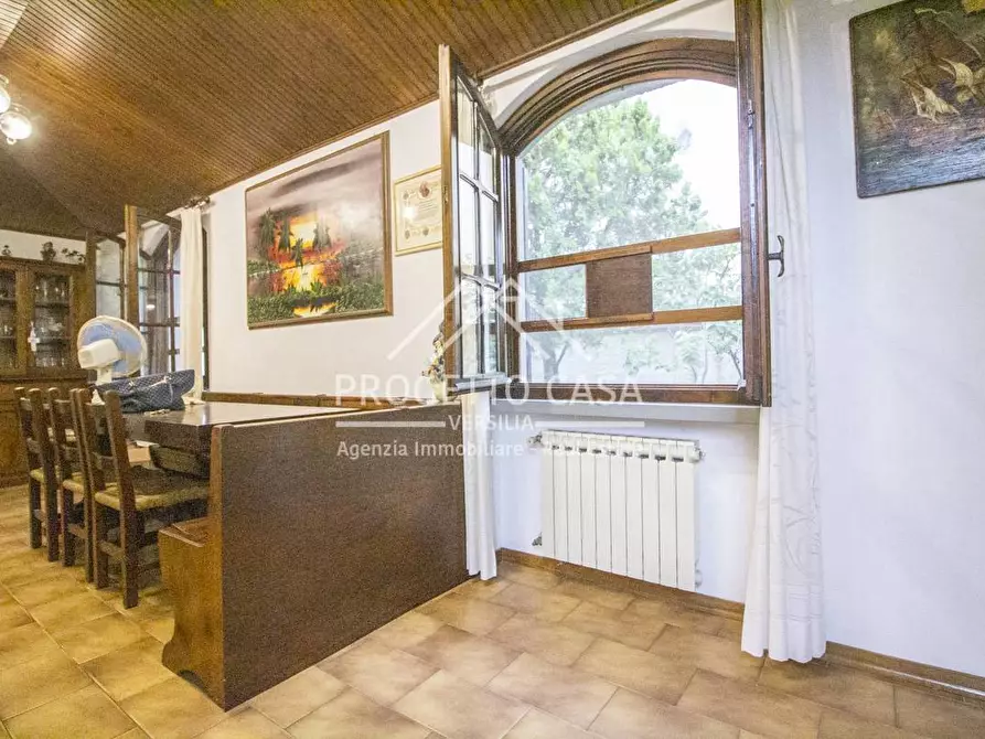 Immagine 18 di Casa indipendente in vendita  in VIA BOHEME a Viareggio