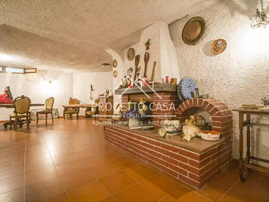 Immagine 24 di Casa indipendente in vendita  in VIA BOHEME a Viareggio