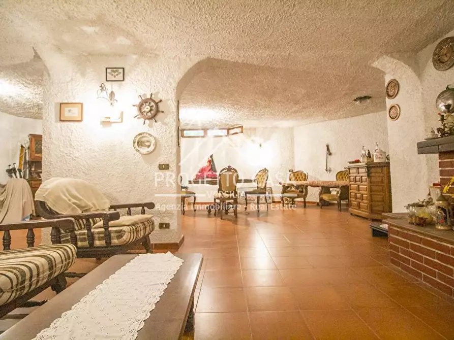 Immagine 25 di Casa indipendente in vendita  in VIA BOHEME a Viareggio