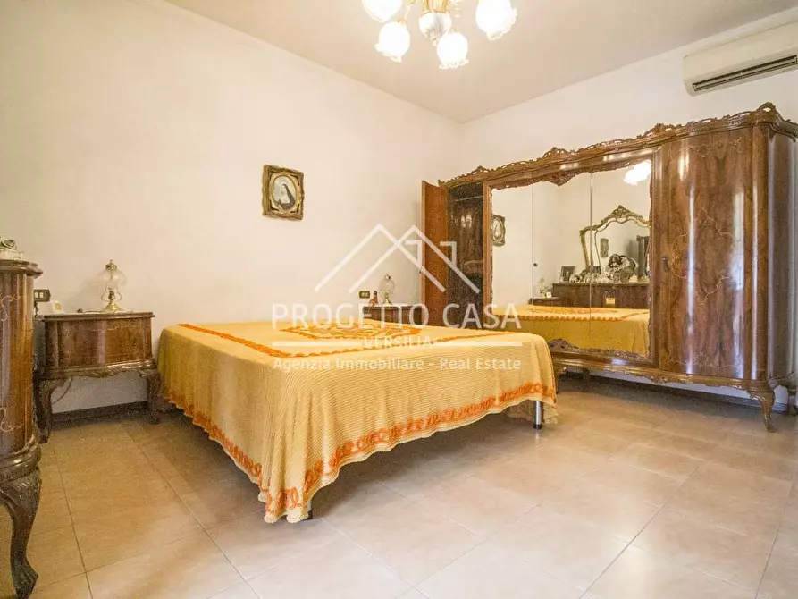 Immagine 37 di Casa indipendente in vendita  in VIA BOHEME a Viareggio