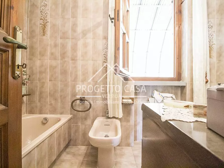 Immagine 39 di Casa indipendente in vendita  in VIA BOHEME a Viareggio