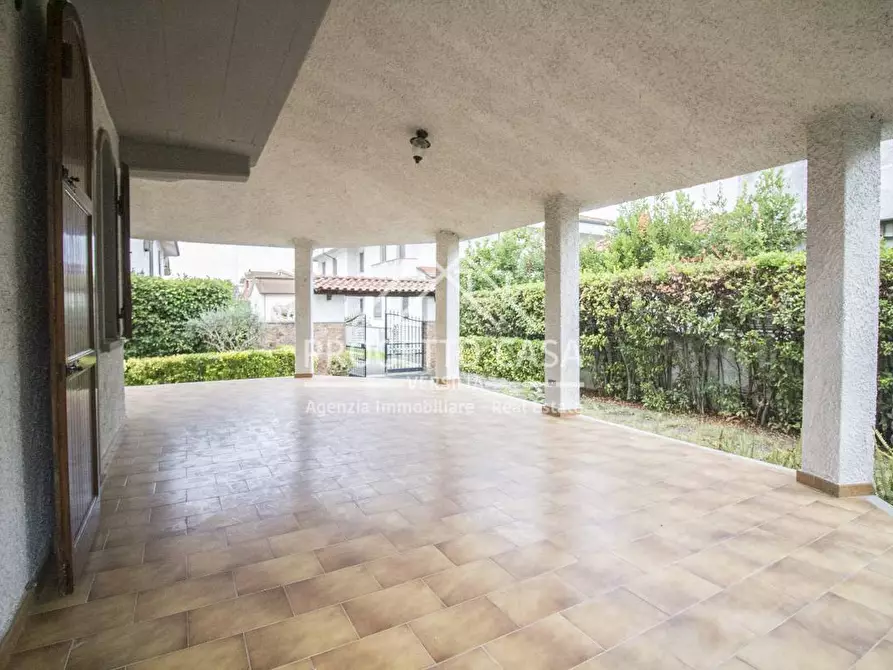 Immagine 56 di Casa indipendente in vendita  in VIA BOHEME a Viareggio