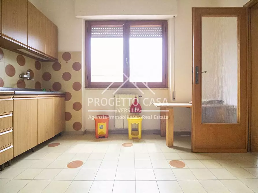 Immagine 11 di Casa indipendente in vendita  in VIA ARRIGHI a Viareggio